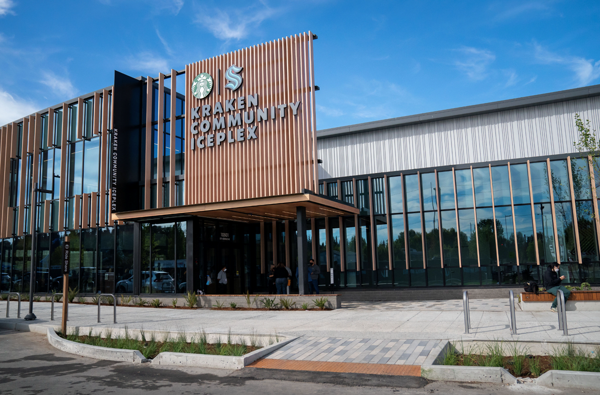 krakencommunityiceplex.com logo